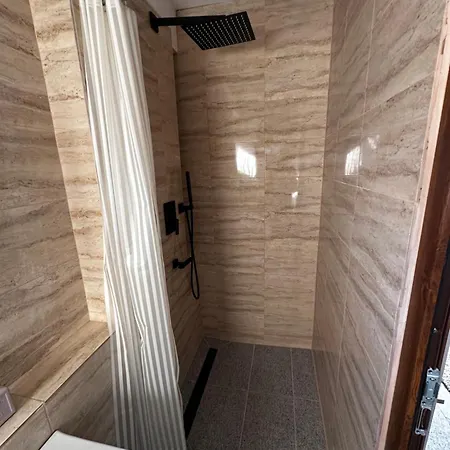 Central Residence - Studio & 3Br Apartment Near Beach *