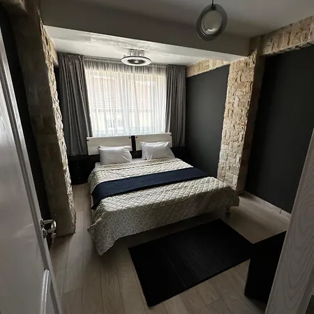 Apartment - & 3br Near *